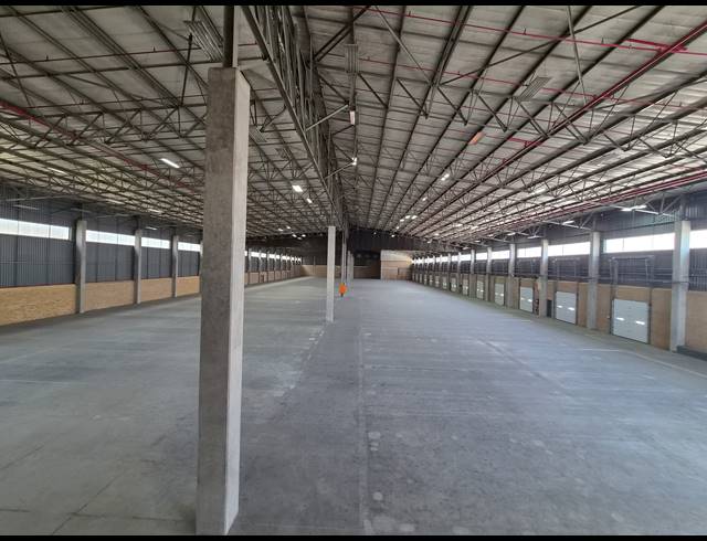 7,738M² WAREHOUSE TO LET IN SAMRAND BUSINESS PARK